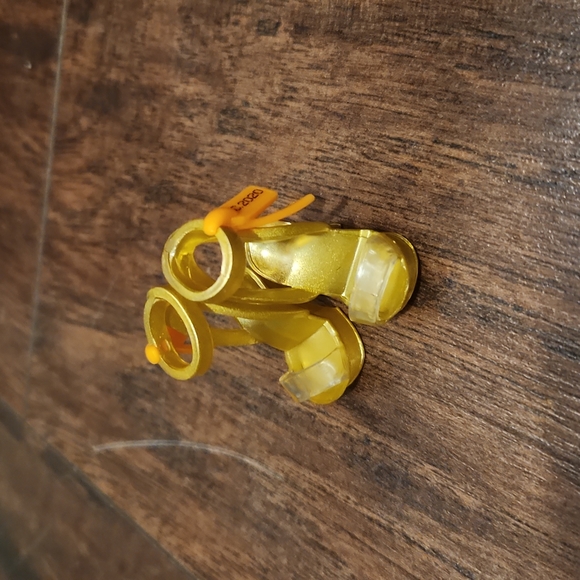 Rainbow high shoes - Picture 1 of 2